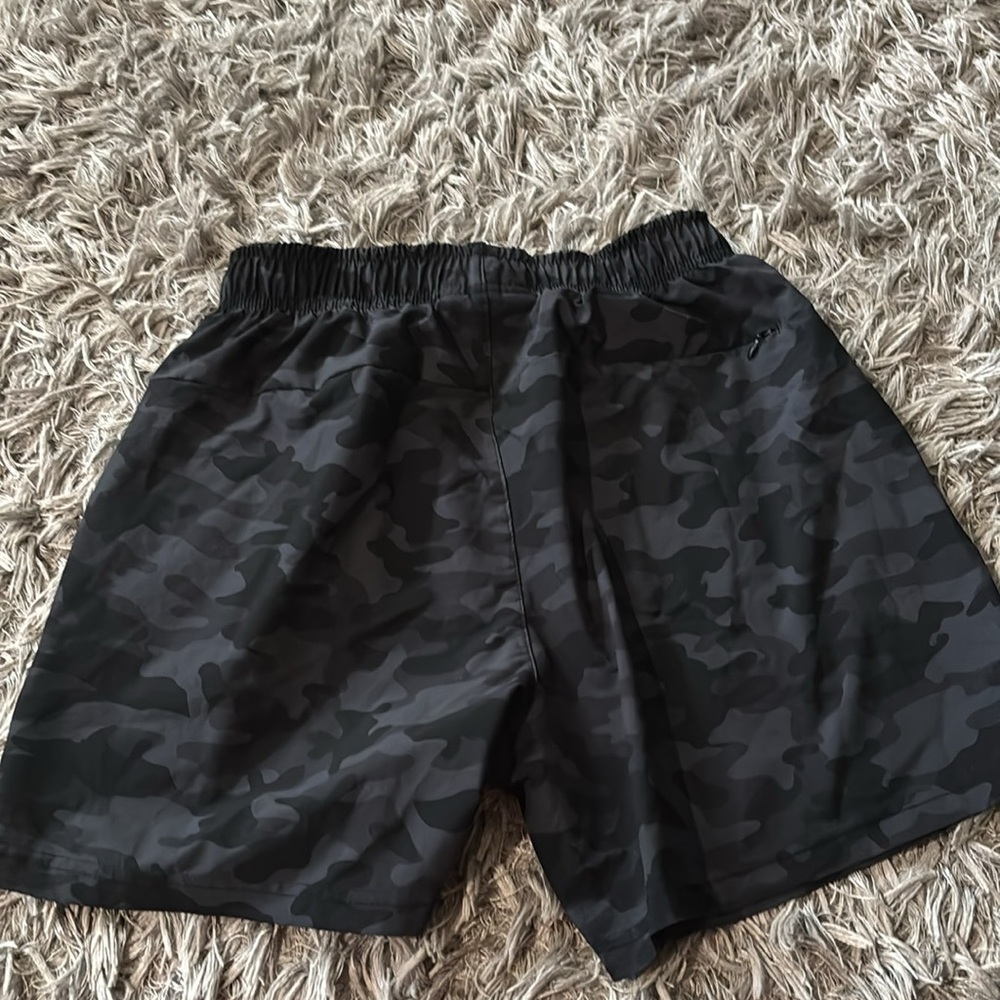 Boys workout shorts - Picture 6 of 7